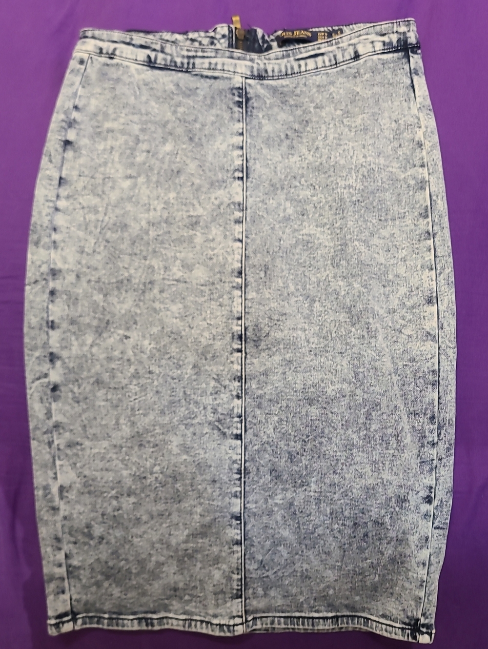 Acid-Wash Light Gray Denim Pencil Skirt